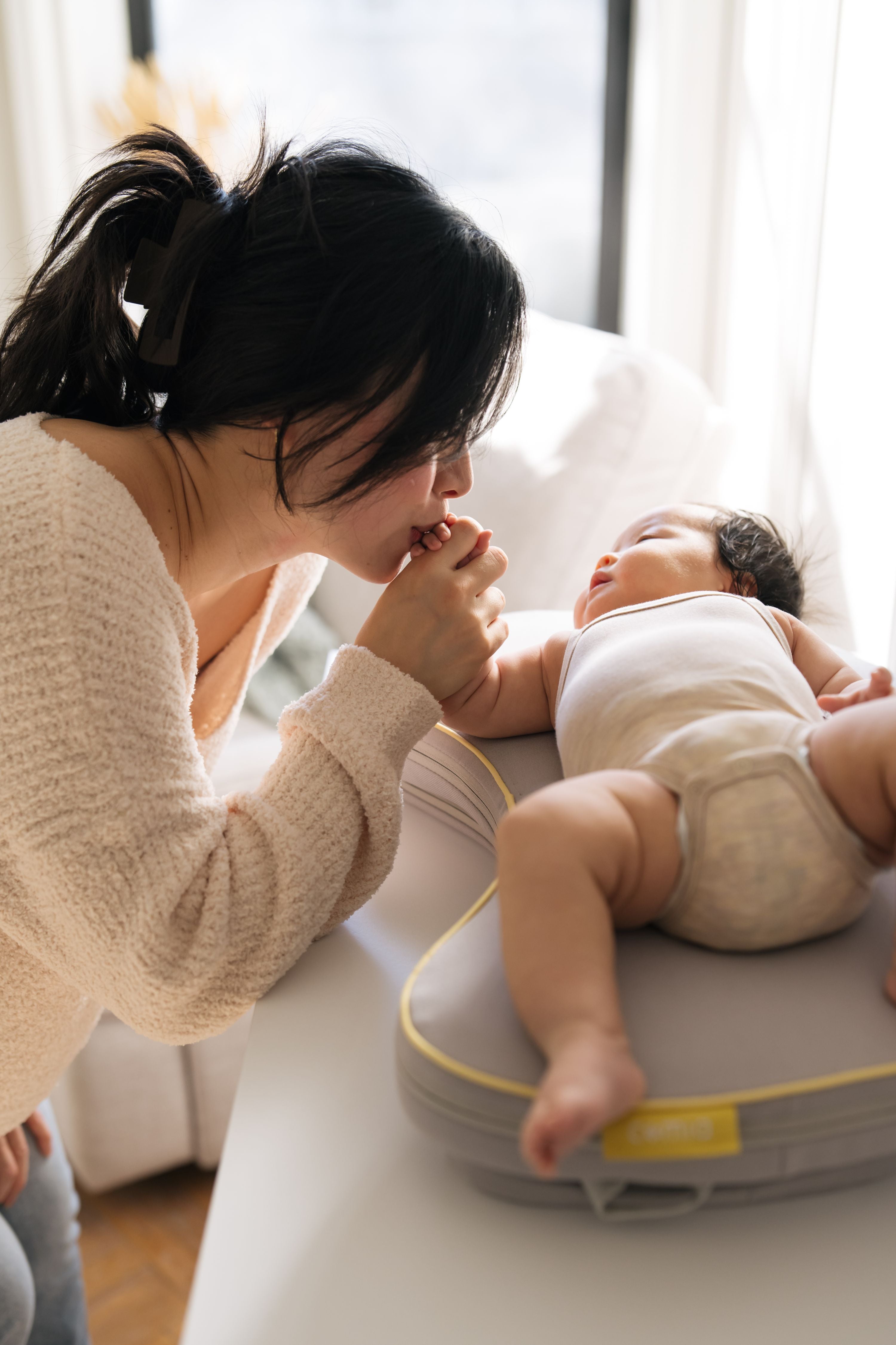 We deeply believe technology should never interfere with the intimate bond between a mother and her baby.